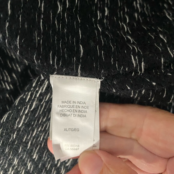 NWT Lucky Brand XL Sweater Dress
Tunic top
VNeck
Pockets - Picture 7 of 7